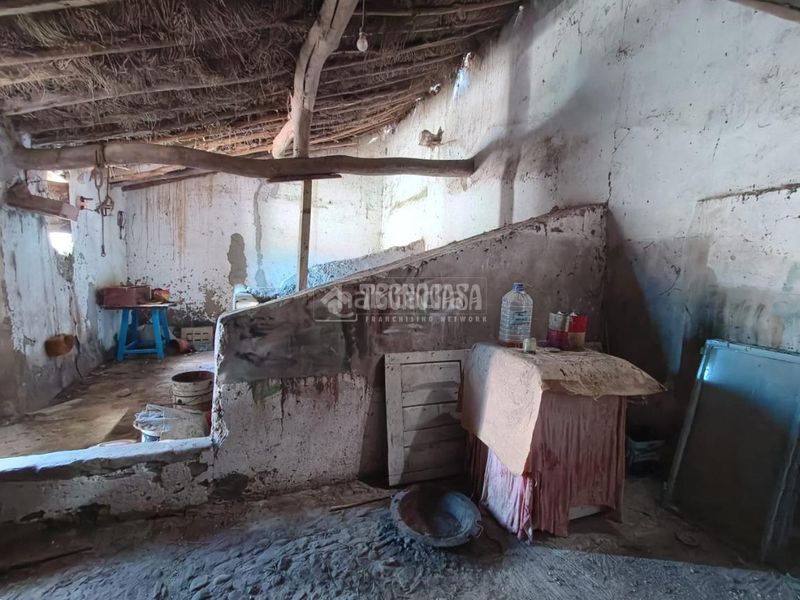 Foto c7607fc2-cefe-4b56-8da7-3ff7bfcc8d5c. Casa a Villaverde de Medina
