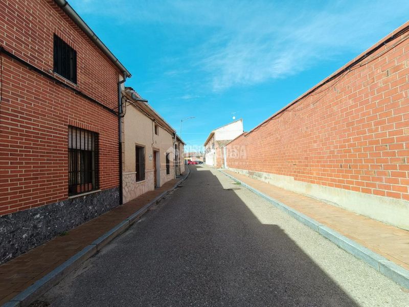 Foto cfa6a6cc-89f3-46d5-a33e-cf254354e9a7. Casa a Villaverde de Medina