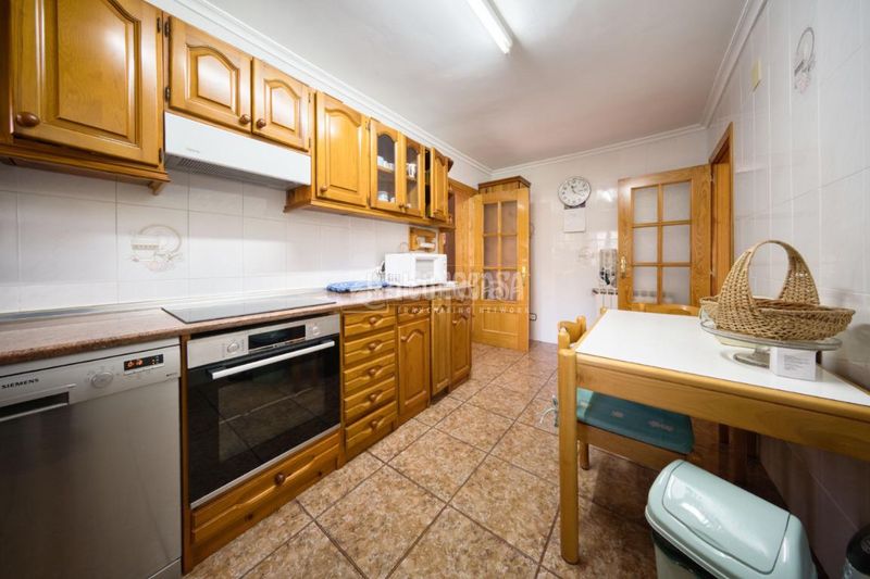 Foto d47e2a57-c827-4208-923d-266e54de6e7d. Casa a Tudela de Duero