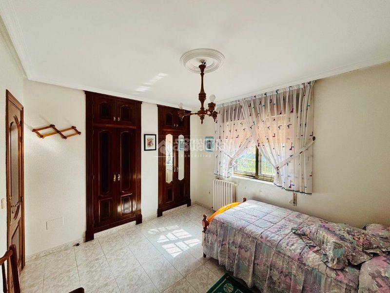 Foto c7e7ae43-eb05-4d86-abf7-899d92b4c0e2. Casa amb calefacció a Traspinedo