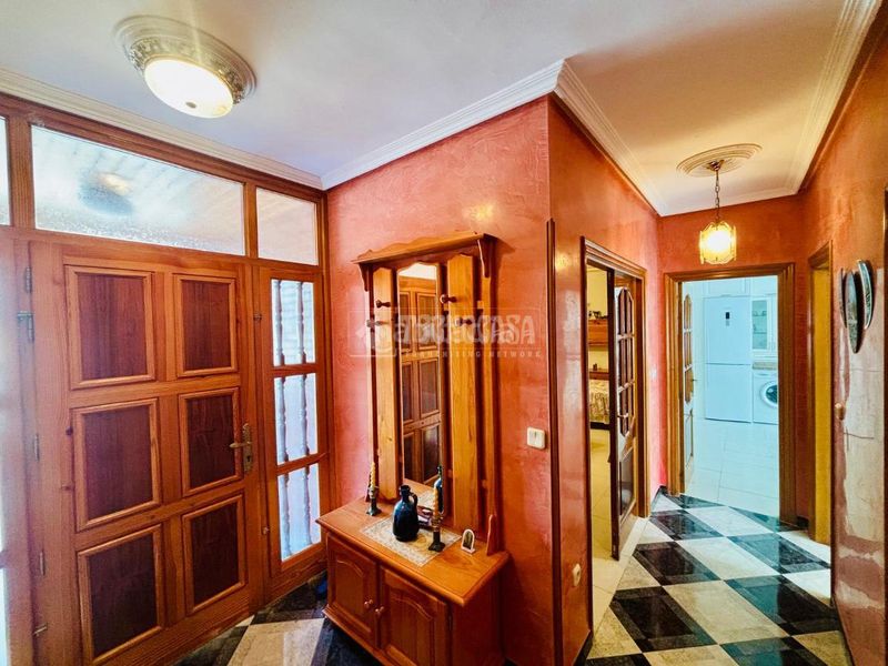 Foto e0a58be6-937c-477b-9499-3aff41793f33. Casa amb calefacció a Traspinedo