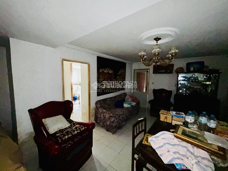 Foto 592cdc2b-be80-47b5-9b6c-55b2edd23016. Casa aparellada a Camporredondo