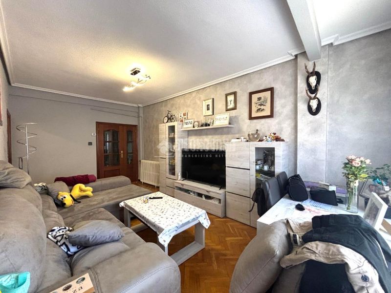 Foto 1b2ceed5-8985-4748-beed-21ffd7b5ff3b. Pis a Medina del Campo