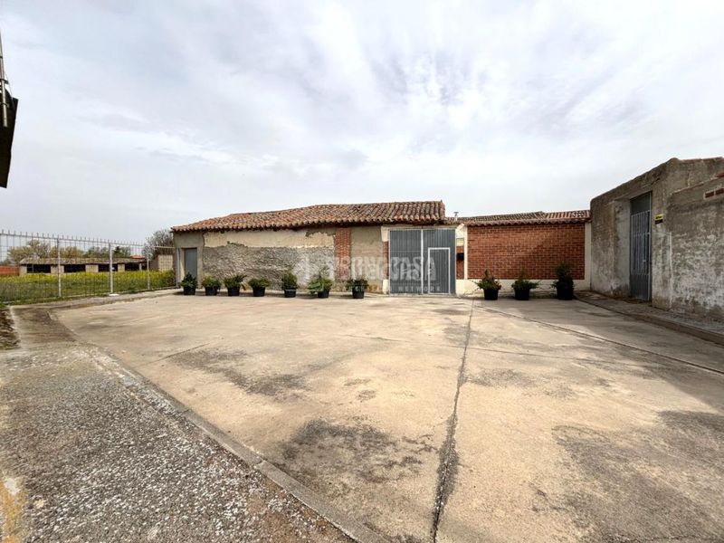 Foto 3c0b2823-4b70-4dee-8744-957a68e64d22. Casa a Ataquines