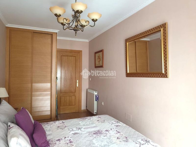 Foto 1629740a-3b16-4d66-acc5-7c3997900d57. Pis amb aparcament a Medina del Campo