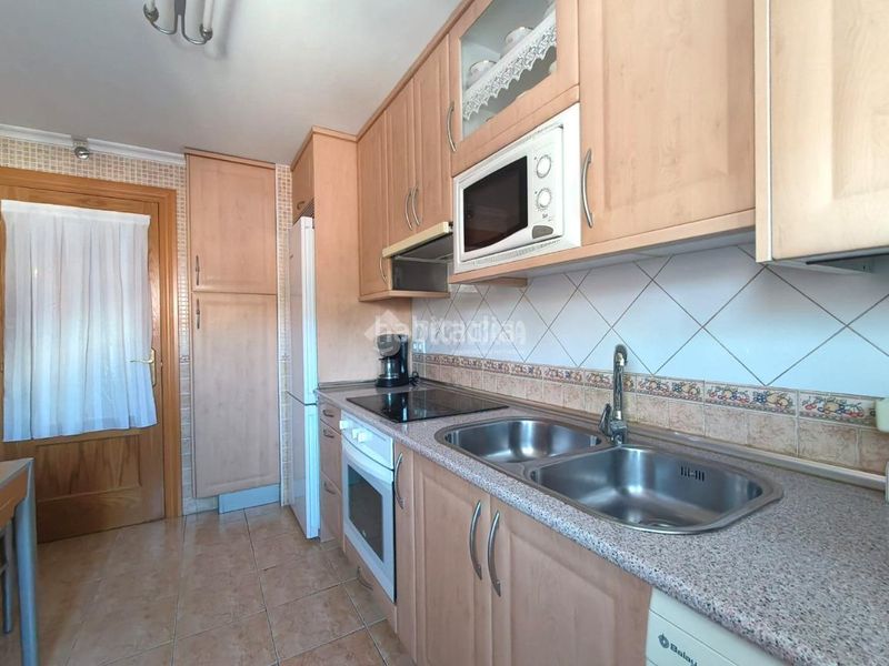 Foto 1a91e1d3-6009-49bd-a887-e3680cda82e7. Pis amb aparcament a Medina del Campo