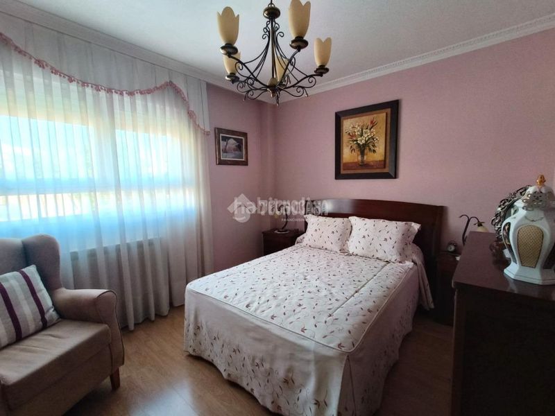 Foto 4d92d215-7f43-4428-8bfb-8040afb910ef. Pis amb aparcament a Medina del Campo