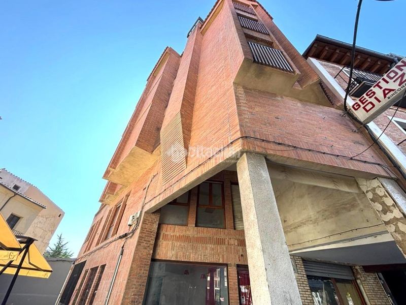Foto 4766fb2b-0b6c-4a74-9284-872493724c58. Pis a Medina del Campo