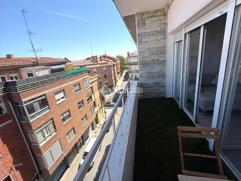Foto 51c58725-4b27-4878-bd24-623c2a3dd9cc. Pis a Medina del Campo