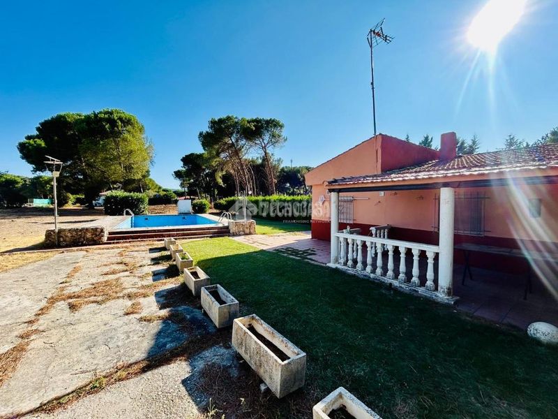 Foto e0fce828-b7e9-42bd-9c53-415c16dd1a03. Casa a Traspinedo