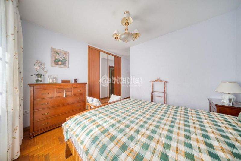 Foto 40b7972c-c396-414b-969f-3e95500642cb. Casa aparellada amb calefacció aparcament a Laguna de Duero