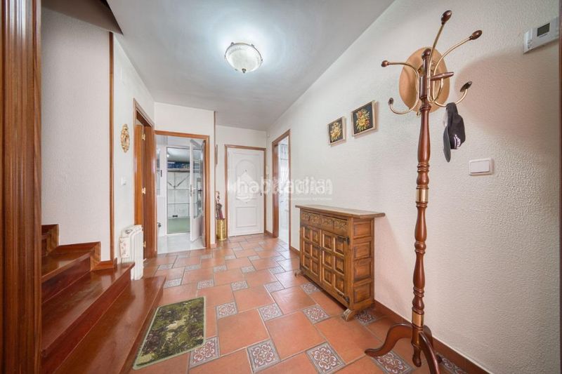 Foto 97388b5d-f294-4816-9a9f-ff4b810b6d40. Casa aparellada amb calefacció aparcament a Laguna de Duero
