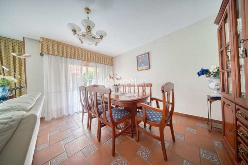 Foto a19615da-38d4-4d2d-92d7-ad150f5a4b35. Casa aparellada amb calefacció aparcament a Laguna de Duero
