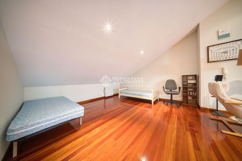 Foto b451369d-e0a3-48b3-9425-98a9c3206ceb. Casa aparellada amb calefacció aparcament a Laguna de Duero