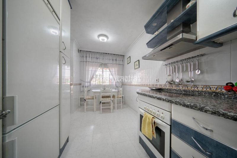 Foto e75f1170-d1e4-4219-a490-f3079b652780. Casa aparellada amb calefacció aparcament a Laguna de Duero
