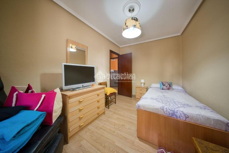 Foto 562aa327-42c0-4739-ad0c-e6b2316ff754. Casa a Laguna de Duero