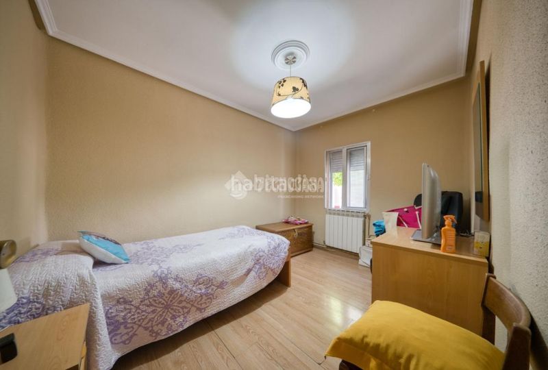 Foto e0e3a61c-7670-43b9-a1b7-da6385b48abd. Casa a Laguna de Duero