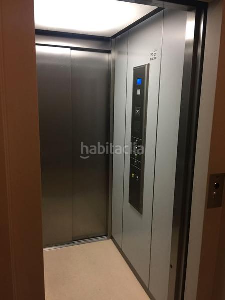 Foto ecfa44ef-17ae-4b2a-9576-f1c1bb520f9d. Apartament a carrer de les esquadres 2 a Sant Josep Hospitalet de Llobregat (L´)