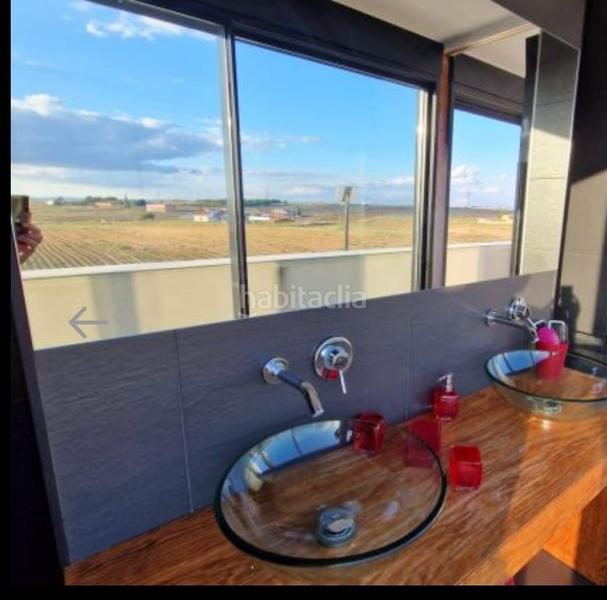 Foto 08c636f2-15a4-44ec-9400-0190a8ea3537. Maison avec chauffage piscine dans Roales