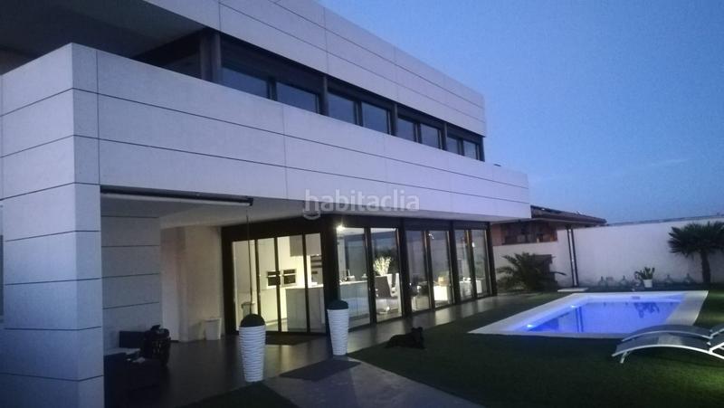 Foto d1cf083f-55b1-40b6-87d7-fd294df7d2f6. Maison avec chauffage piscine dans Roales