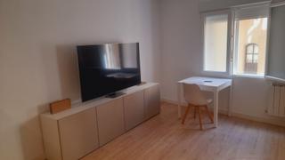 Etagenwohnung in Casco Antiguo