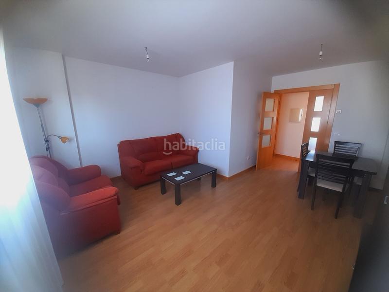 Foto 7155b6ae-4d6d-4d22-9141-710f0e6a46aa. Flat with heating in Los Bloques Zamora