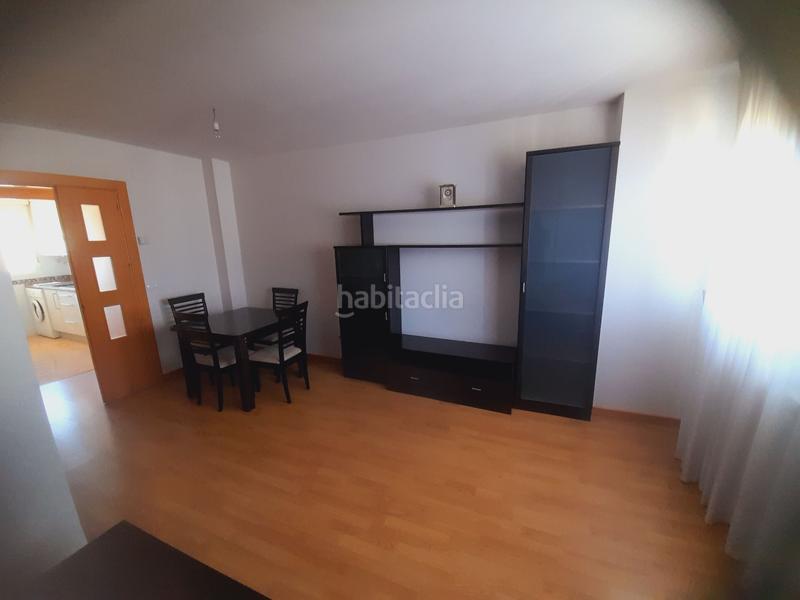 Foto c8cba574-7844-4bcb-b9c9-fae427876f9b. Flat with heating in Los Bloques Zamora