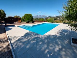 Chalet in Vacarisses. Chalet todo en planta de alto standing