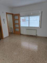 Affitto Casa in Barri del Centre. Casa individual centrica