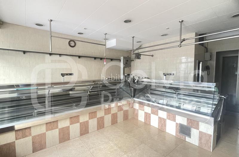 Foto affb8d0d-a13e-4170-b688-dec29643b04d. Local comercial tu negocio en marcha en Bellvitge Hospitalet de Llobregat (L´)