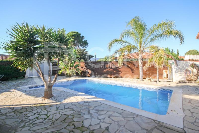 Foto 1a0a966a-9de6-4d00-a4ed-733d2cb936a0. Country house with heating pool in Banyeres del Penedès