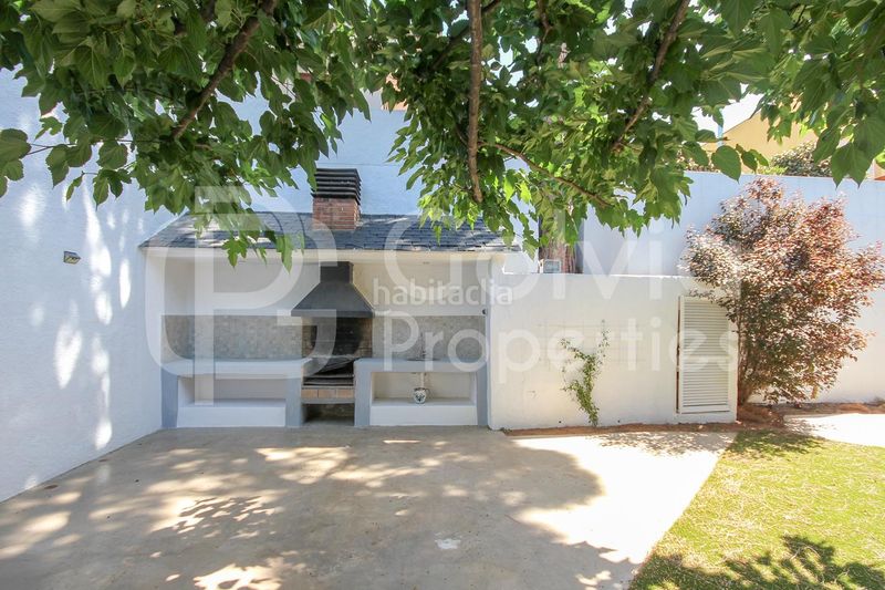 Foto 8ba83e69-e965-4aa7-9e7c-7678298db758. Casa amb calefacció piscina a Torrent Ballester Viladecans