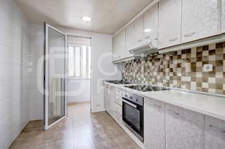 Etagenwohnung in Bellvitge. Hogar perfecto