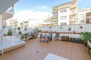 Appartement  Carrer del doctor fleming. Paz en el centro  castelldefels