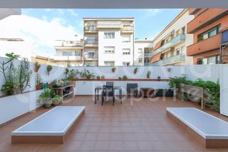 Appartement  Carrer del doctor fleming. Piso con terraza en castelldefels centro