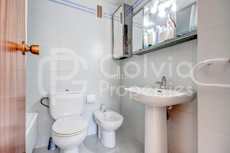 Foto 03ae7026-3814-4f05-8467-8c2bb064418a. Pis amb aparcament piscina a Segur Platja Segur de Calafell