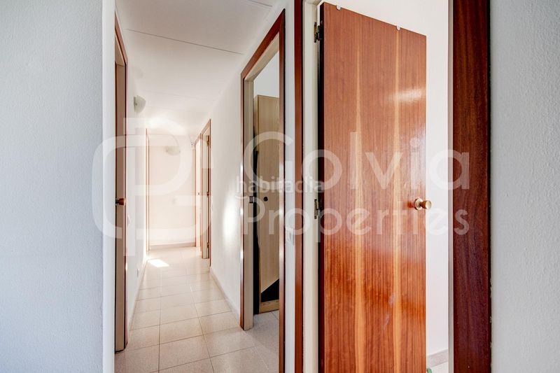 Foto 230533b8-eed2-4b65-b38e-47c09146ada6. Pis amb aparcament piscina a Segur Platja Segur de Calafell