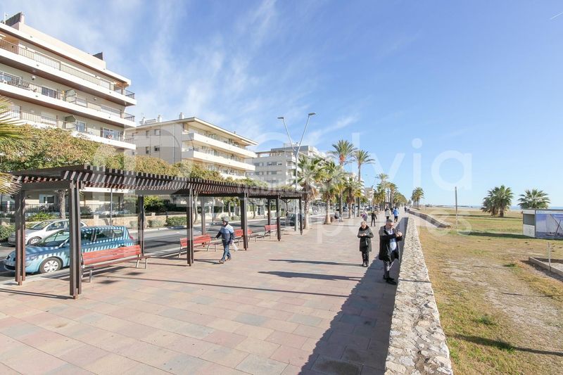 Foto 436e47b6-38a6-434a-b258-2dd188889718. Pis amb aparcament piscina a Segur Platja Segur de Calafell