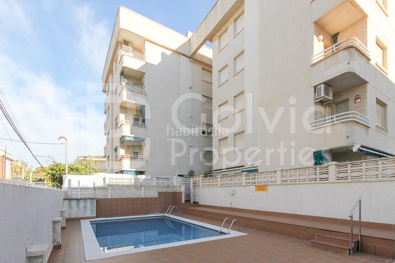 Foto 6626d5ae-50d3-429b-b909-26b23a165959. Pis amb aparcament piscina a Segur Platja Segur de Calafell