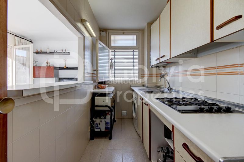 Foto 7371744d-c8fe-41f4-af73-9cd7c698ffeb. Pis amb aparcament piscina a Segur Platja Segur de Calafell