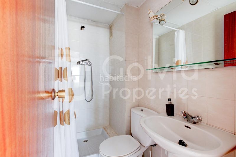 Foto 7d8d1a3f-f5c5-4a0e-a3ad-c2ce6282cfad. Pis amb aparcament piscina a Segur Platja Segur de Calafell