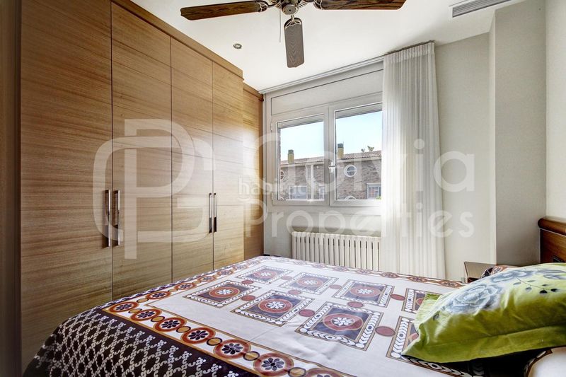 Foto 48e20feb-34a7-44e7-a29e-0d243d11a88c. Casa adossada amb calefacció aparcament piscina a Gavà