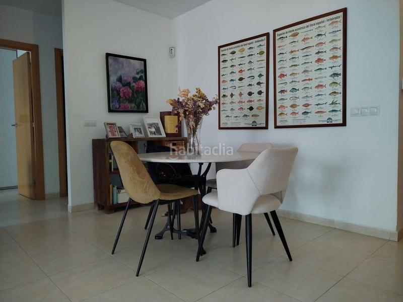 Foto 2bb850a3-7d56-451e-bbd2-cdd7dcc75299. Piso  de 3 habitaciones, 2 baños y plaza de parking en Camarles