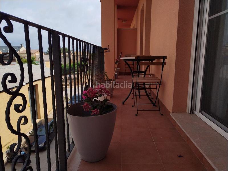 Foto dfae7118-ba78-4436-a1ce-4a4e9f53461c. Piso  de 3 habitaciones, 2 baños y plaza de parking en Camarles