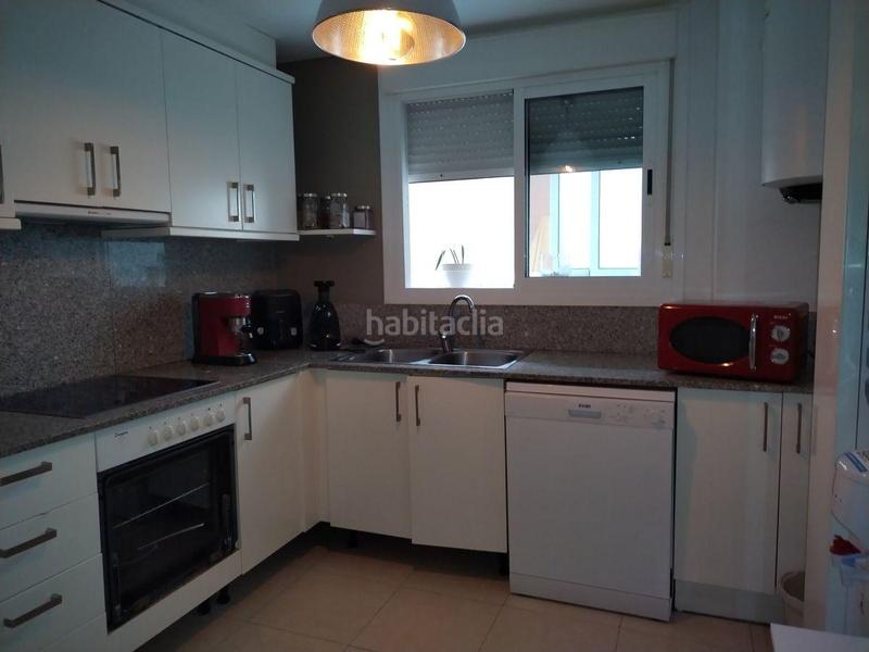 Foto ef47ad6d-a6be-408a-9cce-5cc9f5ab1c73. Piso  de 3 habitaciones, 2 baños y plaza de parking en Camarles