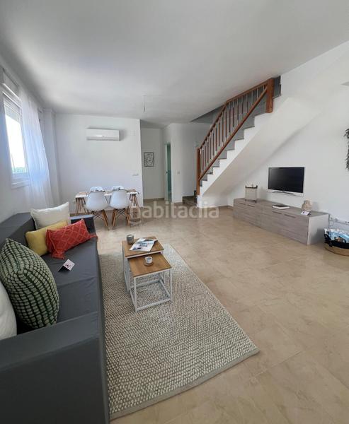 Foto f89f3d1c-9b5f-43c4-be87-3a3b0cb31850. Dúplex amb calefacció a Alcanar