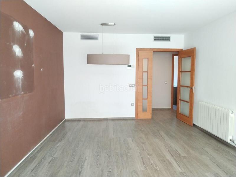 Foto 129cd645-721d-4828-b3ac-c813443f34d5. Piso  con 3 habitaciones, parking, trastero y solarium en Amposta