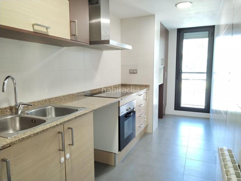 Foto 7579eb63-f363-49e4-ae23-565bc781f621. Piso  con 3 habitaciones, parking, trastero y solarium en Amposta