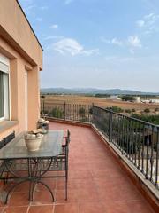 Attique à Camarles. Bonito apartamento con gran terraza y vistas espectaculares al d