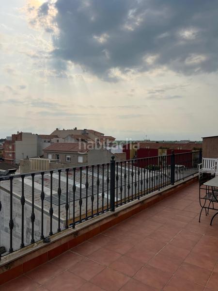 Foto 2ac069ba-3733-43f5-a68d-1e1515030560. Attique avec parking dans Camarles